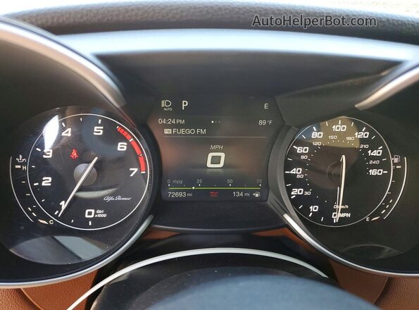 ZARFAMBN3K7606612 2019 ALFA ROMEO GIULIA Black Սարքավորումների վահանակի տեսք
