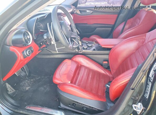 ZARFAMBN6K7622755 2019 ALFA ROMEO GIULIA Black Սալոնի դիմացի տեսք