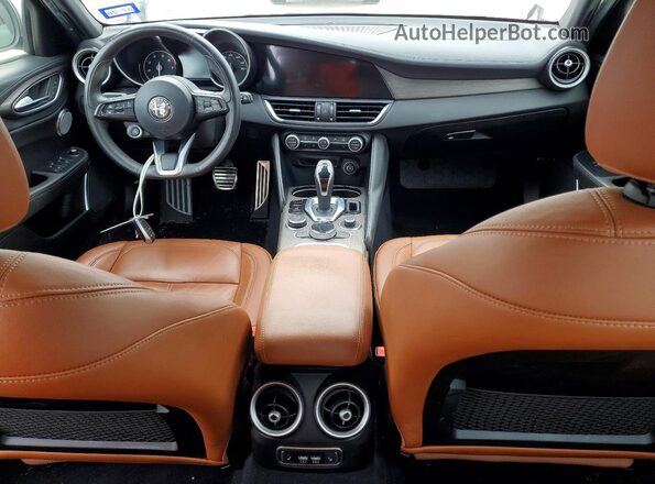 ZARFAMBN6N7654657 2022 ALFA ROMEO GIULIA Серебряный Вид панели приборов