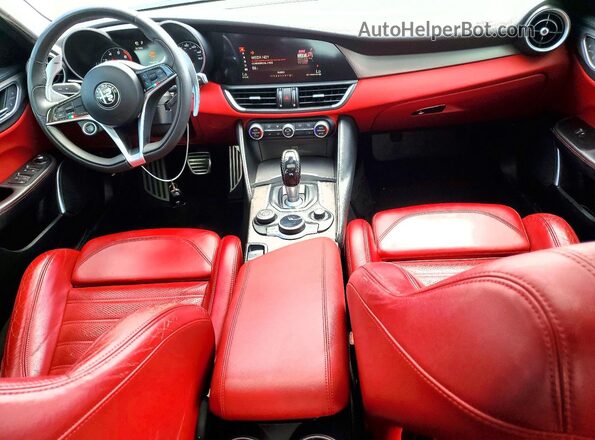 ZARFAMBNXK7600497 2019 ALFA ROMEO GIULIA White Vista del salpicadero