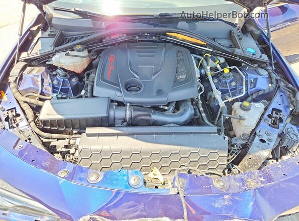 ZARFAMBNXK7604078 2019 ALFA ROMEO GIULIA Синий Вид задней части салона