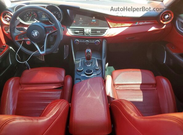 ZARFAMBNXK7621205 2019 ALFA ROMEO GIULIA Orange Widok deski rozdzielczej