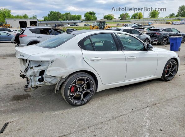 ZARFANBN2R7687876 2024 ALFA ROMEO GIULIA White Tył prawy