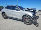 2018 Alfa Romeo Stelvio Sport Серебряный vin: ZASFAKPN6J7B92299