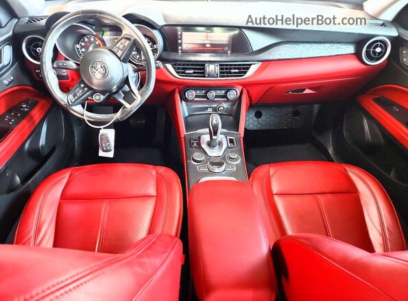ZASPAJAN1L7C98671 2020 ALFA ROMEO STELVIO Blue Widok deski rozdzielczej