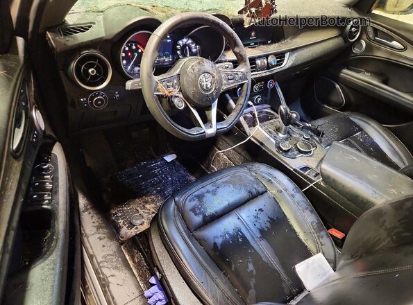 ZASPAKBN0K7C43356 2019 ALFA ROMEO STELVIO Gray Առջևի վահանակի տեսք