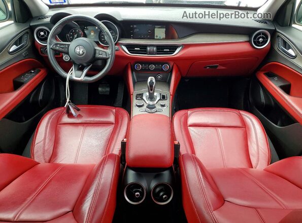ZASPAKBN1M7D20559 2021 ALFA ROMEO STELVIO White Dashboard view