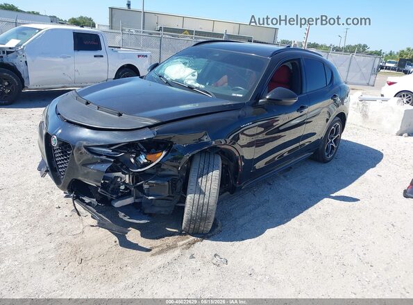 ZASPAKBN1N7D28615 2022 ALFA ROMEO STELVIO Черный Передняя левая четверть