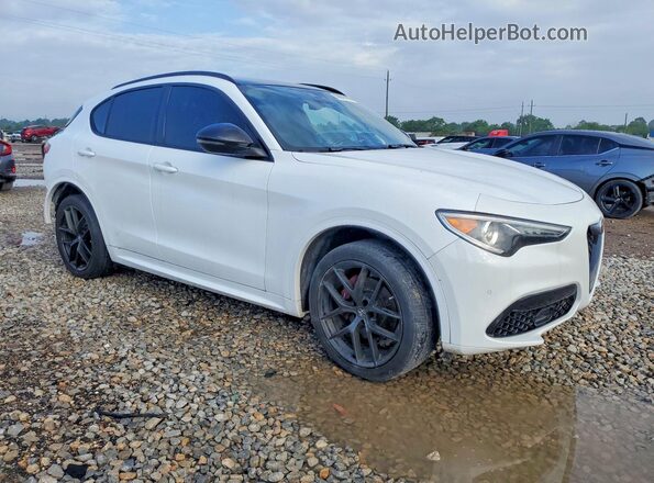 ZASPAKBN3L7C75476 2020 ALFA ROMEO STELVIO Белый Передняя правая четверть