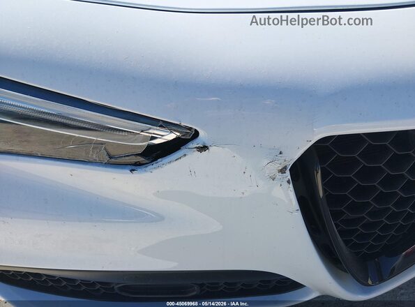 ZASPAKBN3M7D02127 2021 ALFA ROMEO STELVIO White Դիմացի տեսք