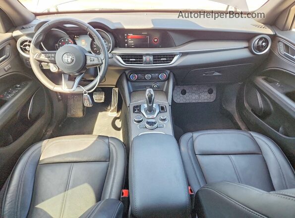 ZASPAKBN7P7D59189 2023 ALFA ROMEO STELVIO Gray Dashboard view