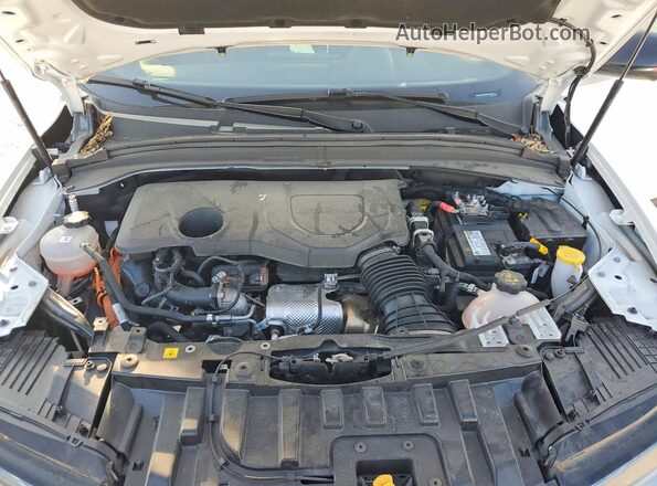 ZASPATDWXR3063845 2024 ALFA ROMEO OTHER White Widok komory silnika