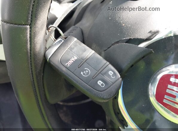 ZFBCFXAB5HP538056 2017 FIAT 500X White Вид панелі приладів