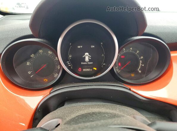 ZFBCFXAHXHP551633 2017 FIAT 500X Оранжевый Вид щитка приборов