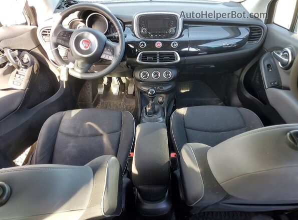 ZFBCFXAW6GP493775 2016 FIAT 500X Black Widok deski rozdzielczej