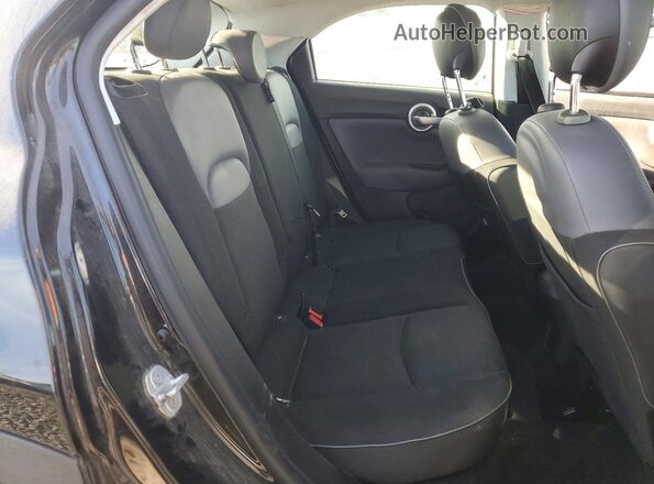 ZFBCFXAW6GP493775 2016 FIAT 500X Black Widok tylnych siedzeń