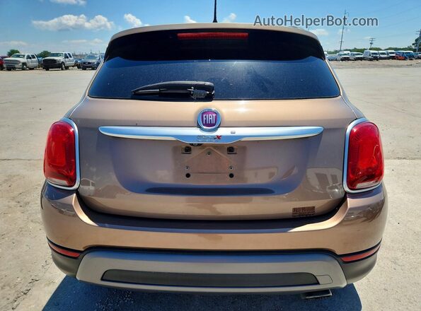 ZFBCFXCB3HP629792 2017 FIAT 500X Brown Widok z tyłu