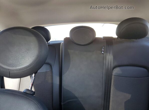 ZFBCFXCBXJP656591 2018 FIAT 500X White Widok tylnych siedzeń