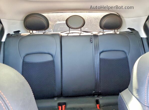 ZFBCFYCB5JP643916 2018 FIAT 500X Charcoal Widok tylnych siedzeń