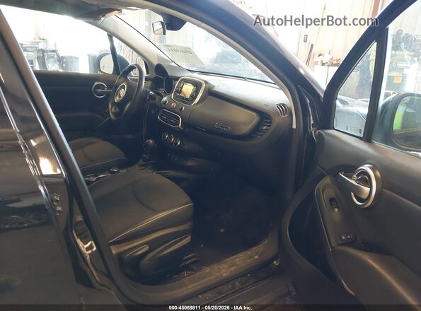 ZFBCFYCT3GP368905 2016 FIAT 500X Black Вид салону спереду