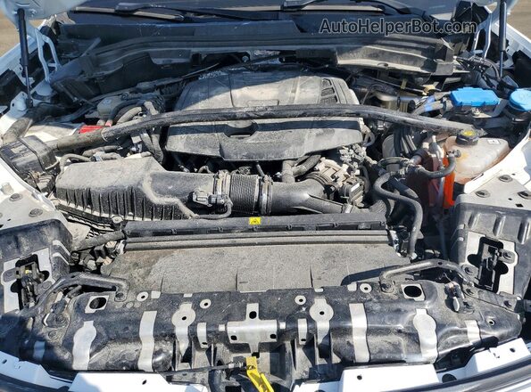 ZN682AVA1P7416224 2023 MASERATI GRECALE White Սալոնի հետևի տեսք