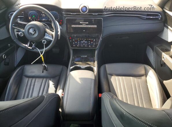 ZN682AVA1P7416224 2023 MASERATI GRECALE White Առջևի վահանակի տեսք