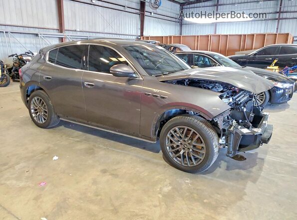 ZN6PMDAA6R7448358 2024 MASERATI GRECALE Серый Передняя правая четверть