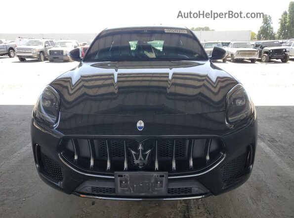 ZN6PMDAA7R7449437 2024 MASERATI GRECALE Black Панорамний вид салону 360°