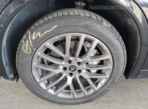 ZN6PMDAA7R7449437 2024 MASERATI GRECALE Black 