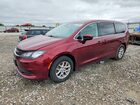 2018 Chrysler Pacifica Touring Maroon vin: 2C4RC1DG9JR130152