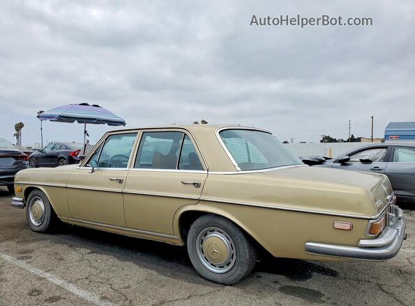 1971 MERCEDES-BENZ 280