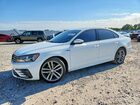 2018 Volkswagen Passat S White vin: 1VWAA7A39JC036706