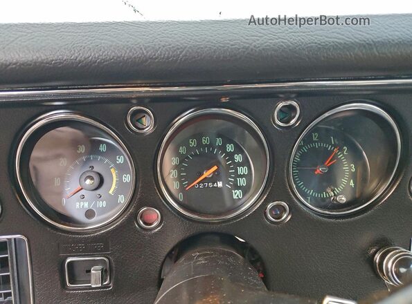 136370L163779 1970 CHEVROLET CHEVELLE Silver Widok zestawu wskaźników