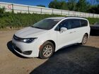 2020 Chrysler Pacifica Touring White vin: 2C4RC1FG9LR136601