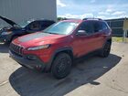 2016 Jeep Cherokee Trailhawk Burgundy vin: 1C4PJMBS6GW232241