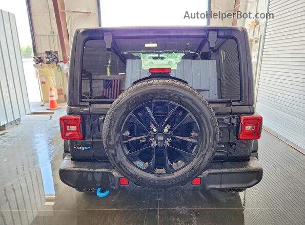 1C4JJXP64PW556775 2023 JEEP WRANGLER Black Widok z tyłu