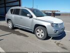 2017 Jeep Compass Latitude Fwd Silver vin: 1C4NJCEA2HD115189