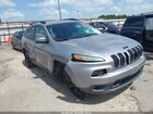 2018 Jeep Cherokee Latitude Fwd Silver vin: 1C4PJLCB4JD620449