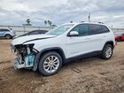 2020 Jeep Cherokee Latitude White vin: 1C4PJLCB5LD521528
