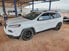 2018 Jeep Cherokee Latitude White vin: 1C4PJLCX7JD621249
