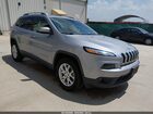 2018 Jeep Cherokee Latitude 4x4 Silver vin: 1C4PJMCB4JD528604