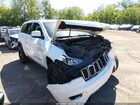 2018 Jeep Grand Cherokee Laredo E 4x4 White vin: 1C4RJFAG8JC309749
