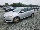 2018 Ford Focus Se Серебряный vin: 1FADP3F29JL299209