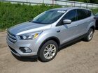 2019 Ford Escape Se Серебряный vin: 1FMCU9GD1KUA98557