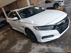 2018 Honda Accord Touring White vin: 1HGCV1F96JA107657