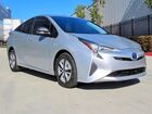 2018 Toyota Prius Three Серебряный vin: JTDKARFU0J3067881