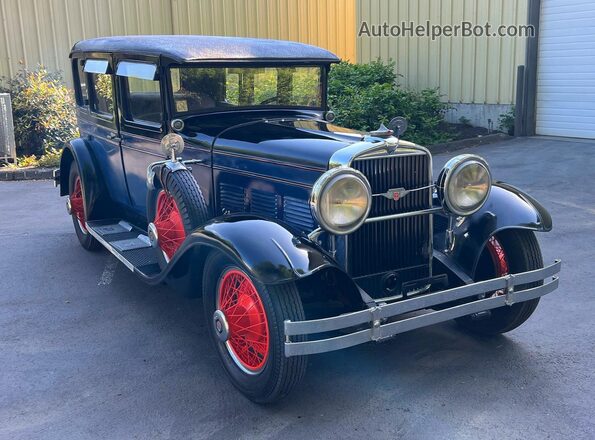 1929 STUT BLACKHAWK 4-DOOR