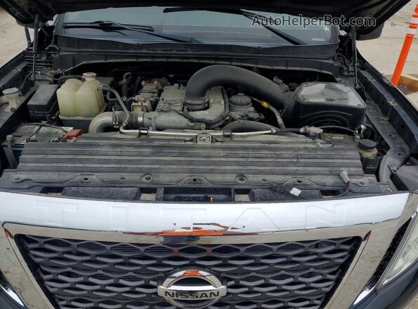 1N6BA1F47HN521802 2017 NISSAN TITAN Black Widok komory silnika