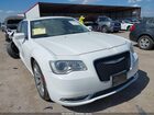 2019 Chrysler 300 Touring L White vin: 2C3CCAAG5KH517190
