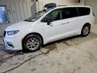 2024 Chrysler Pacifica Touring L White vin: 2C4RC1BG2RR146479